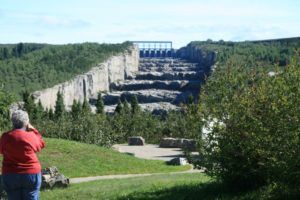 Overflow channel at La Grande 2